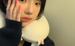 18禁美女露胸露双乳头